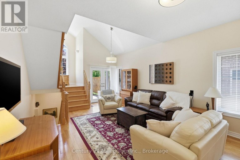 18 THOMAS DRIVE, Collingwood, Ontario, L9Y0A6