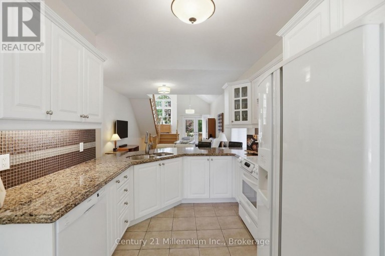 18 THOMAS DRIVE, Collingwood, Ontario, L9Y0A6