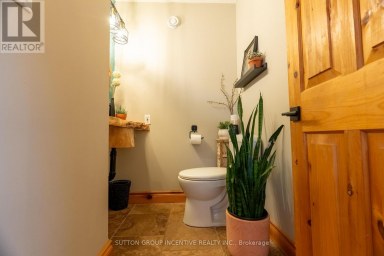 17 BRIDLE PATH Oro-Medonte (Horseshoe Valley) Ontario photo 15