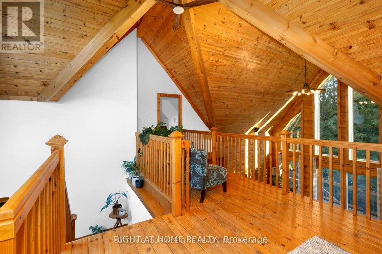 17 BRIDLE PATH, Oro-Medonte (Horseshoe Valley), Ontario, L0L2L0