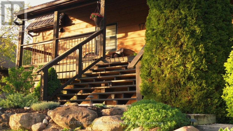 17 BRIDLE PATH, Oro-Medonte (Horseshoe Valley), Ontario, L0L2L0
