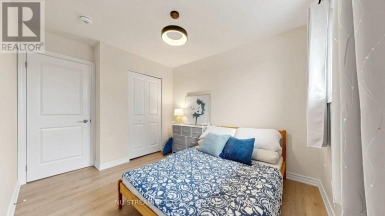 MAIN - 297 TOLL GATE BOULEVARD, Waterloo, Ontario, N2L4M5