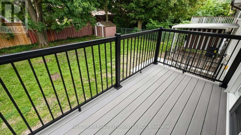 MAIN - 297 TOLL GATE BOULEVARD, Waterloo, Ontario, N2L4M5