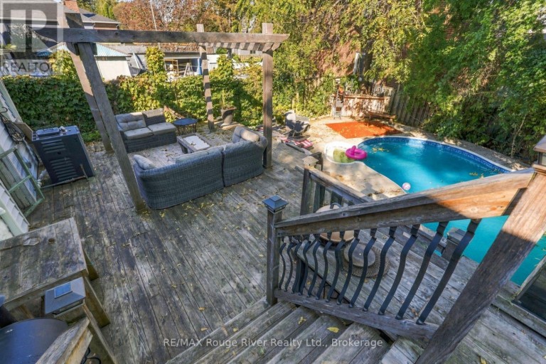 42 ANSON AVENUE, Toronto (Cliffcrest), Ontario, M1M1X3