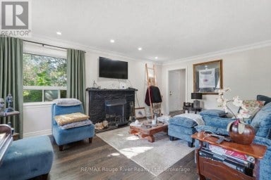 42 ANSON AVENUE Toronto (Cliffcrest) Ontario photo 7