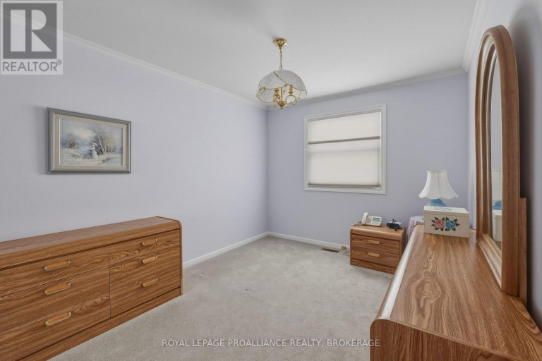 424 MAPLE RIDGE DRIVE, Kingston (South of Taylor-Kidd Blvd), Ontario, K7M5P3
