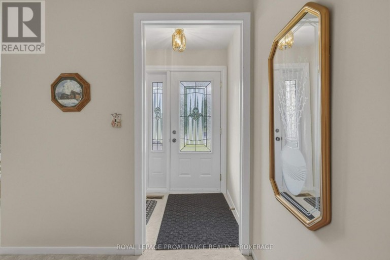 424 MAPLE RIDGE DRIVE, Kingston (South of Taylor-Kidd Blvd), Ontario, K7M5P3