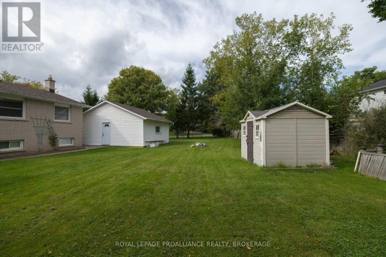 424 MAPLE RIDGE DRIVE, Kingston (South of Taylor-Kidd Blvd), Ontario, K7M5P3