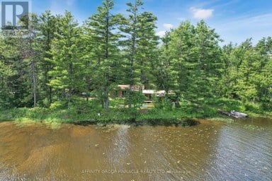 396 NORTH SHORE ROAD Kawartha Lakes (Laxton/Digby/Longford) Ontario photo 3