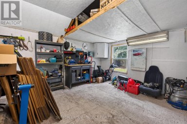 1852 AVALON STREET London East (East H) Ontario photo 31