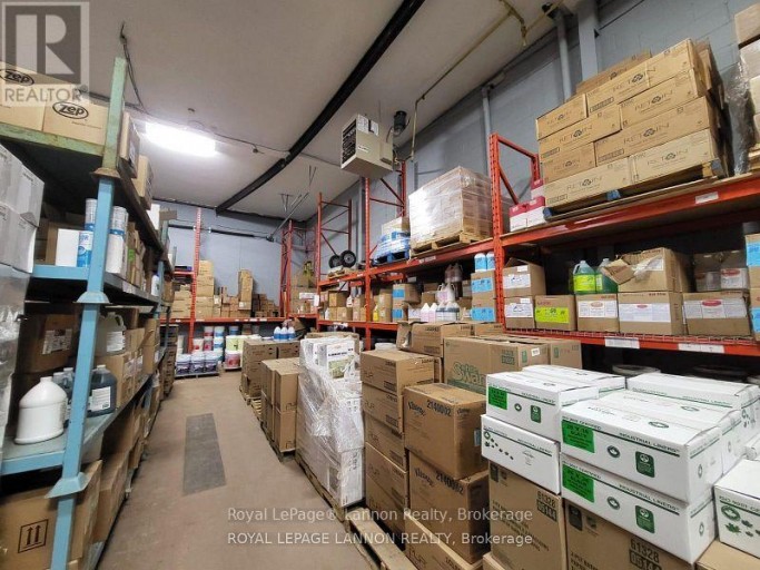 UNIT B - 800 NORAH CRESCENT E, Thunder Bay (Inner-City Industrial), Ontario, P7C4T8
