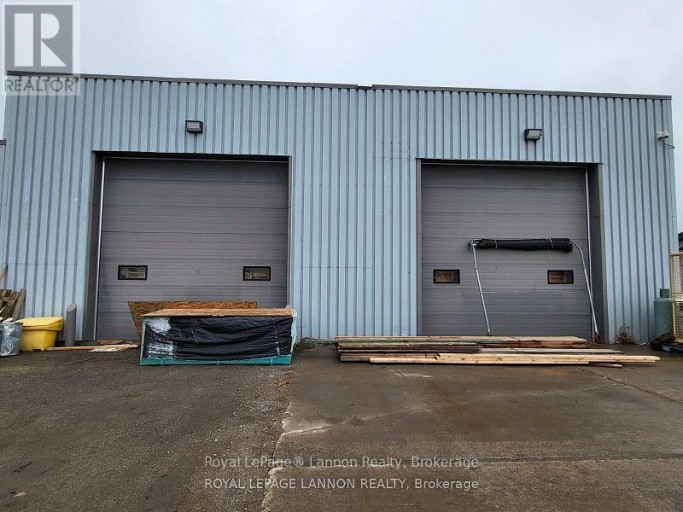 UNIT B - 800 NORAH CRESCENT E, Thunder Bay (Inner-City Industrial), Ontario, P7C4T8