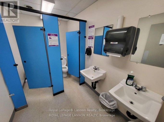 UNIT B - 800 NORAH CRESCENT E, Thunder Bay (Inner-City Industrial), Ontario, P7C4T8