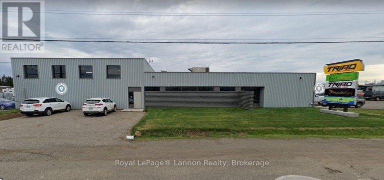 UNIT B - 800 NORAH CRESCENT E, Thunder Bay (Inner-City Industrial), Ontario, P7C4T8