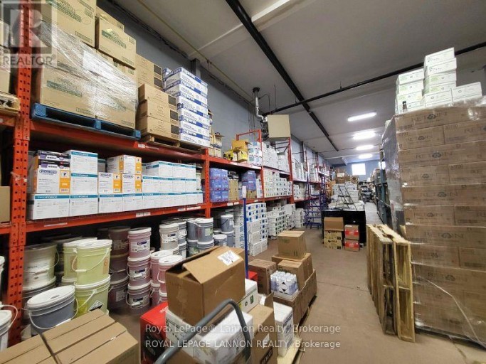 UNIT B - 800 NORAH CRESCENT E, Thunder Bay (Inner-City Industrial), Ontario, P7C4T8