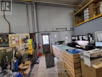 UNIT B - 800 NORAH CRESCENT E Thunder Bay (Inner-City Industrial) Ontario photo 8