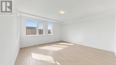 1 - 70 GREEN GARDENS BOULEVARD Toronto (Englemount-Lawrence) Ontario photo 26
