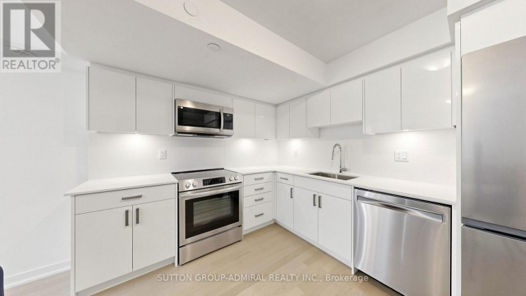 1 - 70 GREEN GARDENS BOULEVARD, Toronto (Englemount-Lawrence), Ontario, M6A0E6