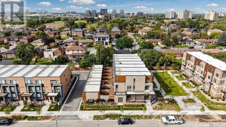 1 - 70 GREEN GARDENS BOULEVARD, Toronto (Englemount-Lawrence), Ontario, M6A0E6