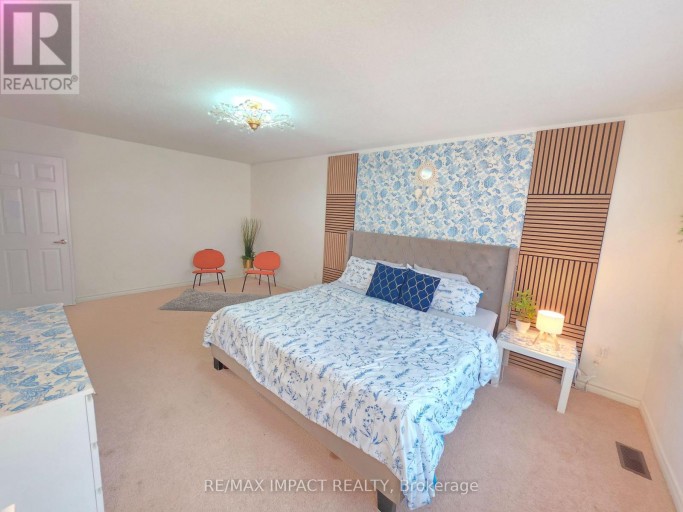 1318 APOLLO STREET, Oshawa (Eastdale), Ontario, L1K3E6