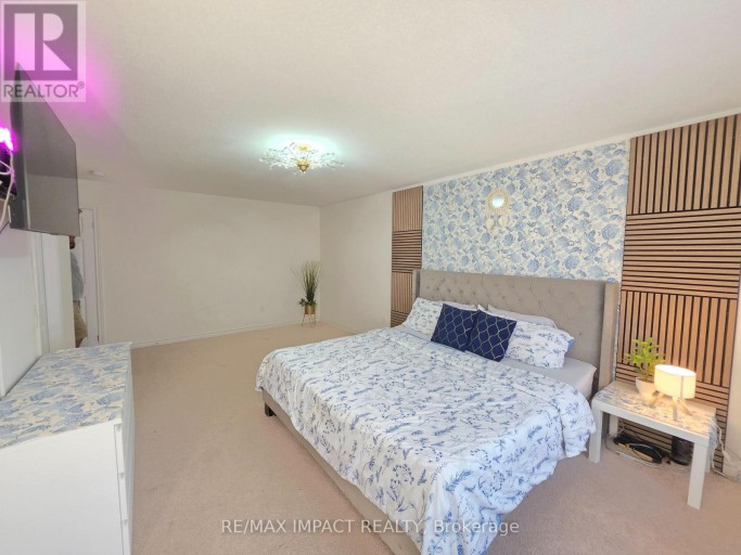 1318 APOLLO STREET, Oshawa (Eastdale), Ontario, L1K3E6