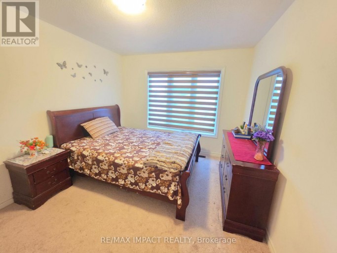1318 APOLLO STREET, Oshawa (Eastdale), Ontario, L1K3E6
