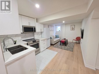 1318 APOLLO STREET Oshawa (Eastdale) Ontario photo 35