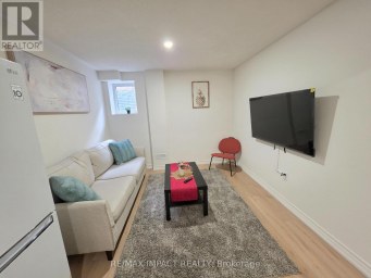 1318 APOLLO STREET Oshawa (Eastdale) Ontario photo 37