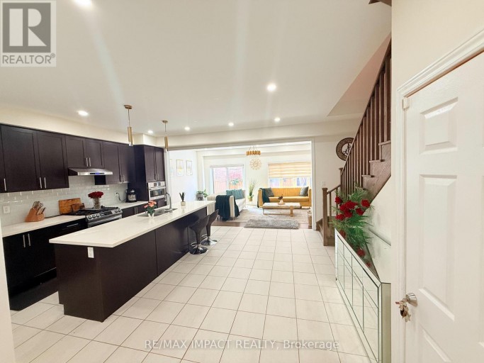 1318 APOLLO STREET, Oshawa (Eastdale), Ontario, L1K3E6
