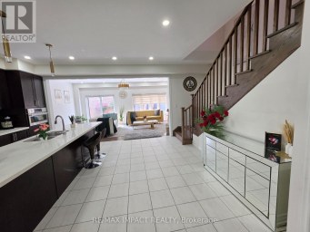 1318 APOLLO STREET Oshawa (Eastdale) Ontario photo 8