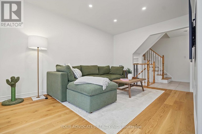 14 LA NEVE AVENUE, Vaughan (Sonoma Heights), Ontario, L4H1N9