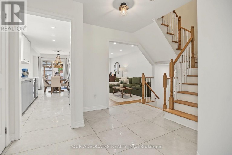 14 LA NEVE AVENUE, Vaughan (Sonoma Heights), Ontario, L4H1N9