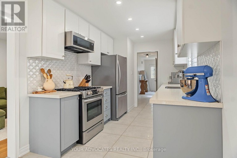 14 LA NEVE AVENUE, Vaughan (Sonoma Heights), Ontario, L4H1N9