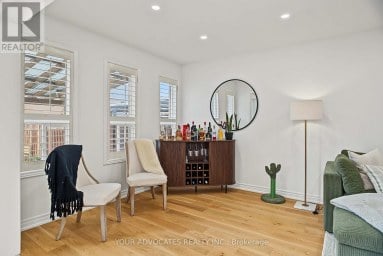 14 LA NEVE AVENUE Vaughan (Sonoma Heights) Ontario photo 8