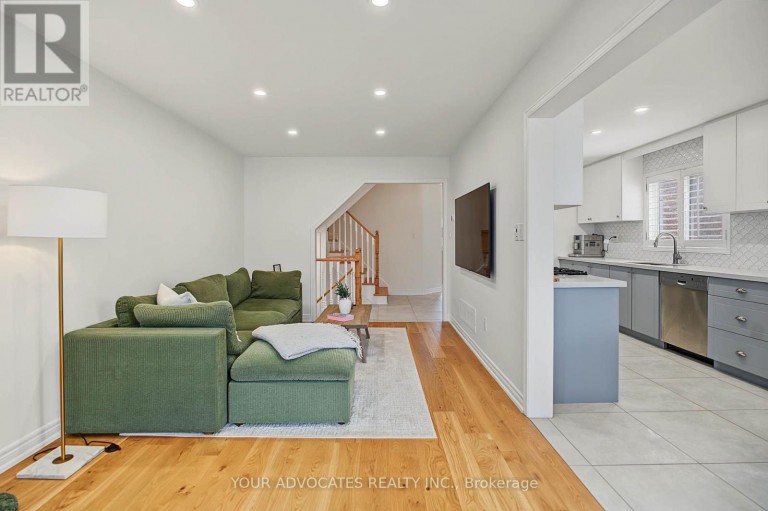 14 LA NEVE AVENUE, Vaughan (Sonoma Heights), Ontario, L4H1N9