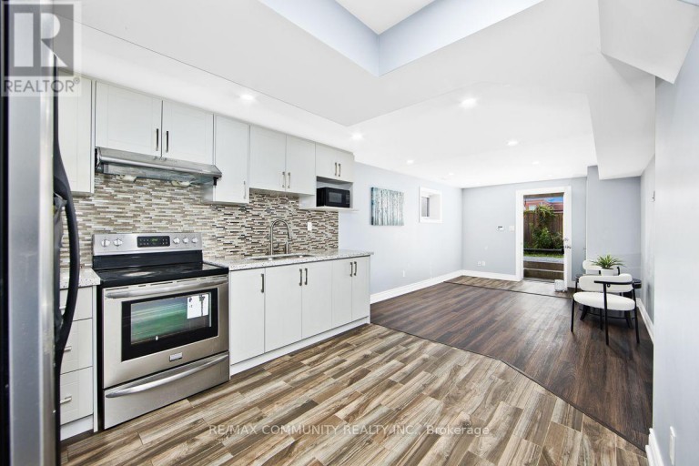 58 CLAMERTEN ROAD, Whitchurch-Stouffville (Stouffville), Ontario, L4A0E8
