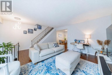 A3 - 63 FERRIS LANE Barrie (Cundles East) Ontario photo 1