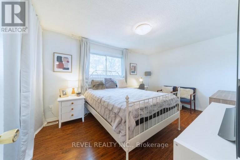 A3 - 63 FERRIS LANE, Barrie (Cundles East), Ontario, L4M5C4