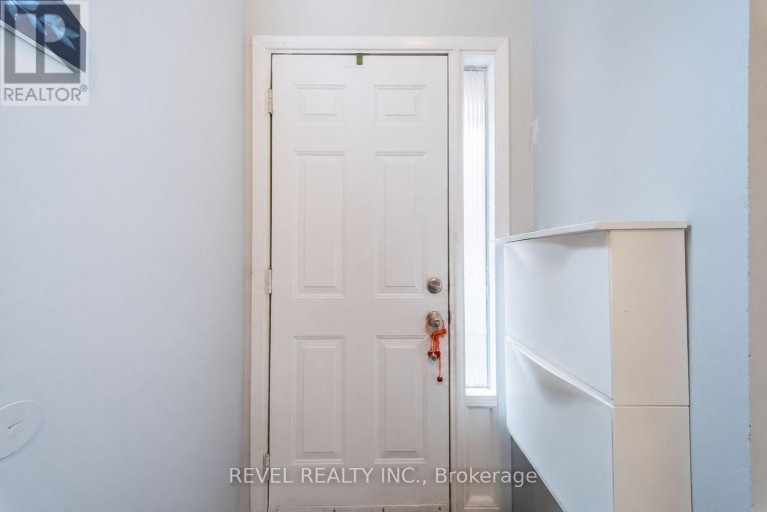 A3 - 63 FERRIS LANE, Barrie (Cundles East), Ontario, L4M5C4