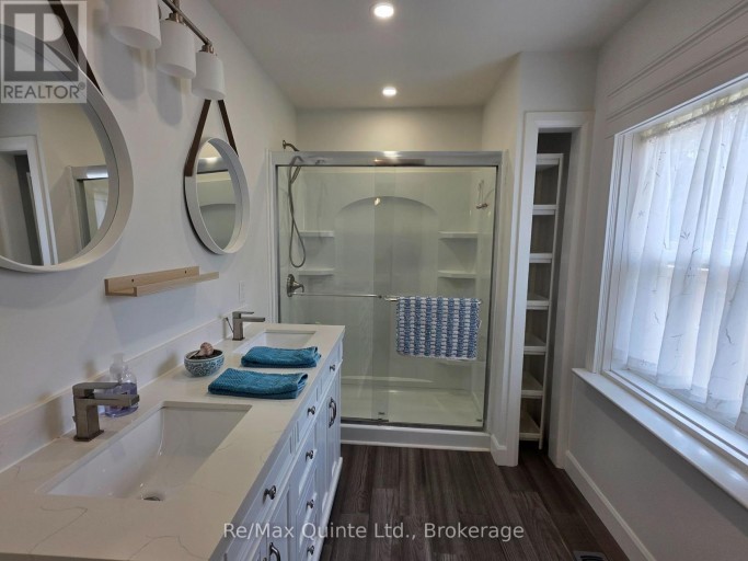 11 SECOND STREET, Prince Edward County (Picton Ward), Ontario, K0K2T0