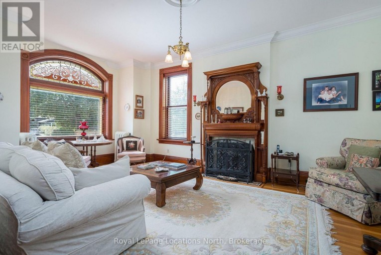 291 THIRD STREET, Collingwood, Ontario, L9Y1L6
