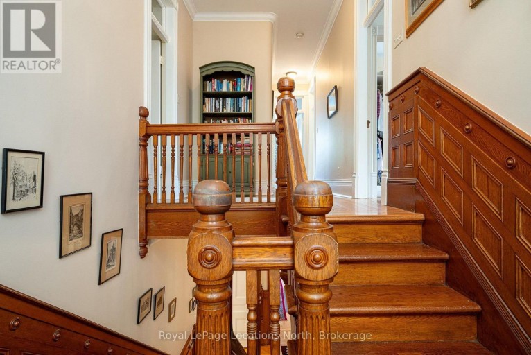 291 THIRD STREET, Collingwood, Ontario, L9Y1L6