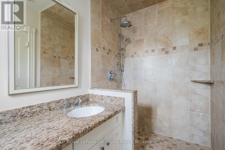 291 THIRD STREET, Collingwood, Ontario, L9Y1L6