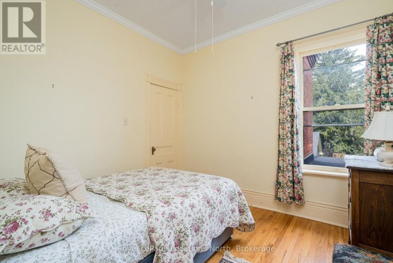 291 THIRD STREET, Collingwood, Ontario, L9Y1L6
