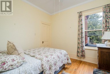 291 THIRD STREET Collingwood Ontario photo 37