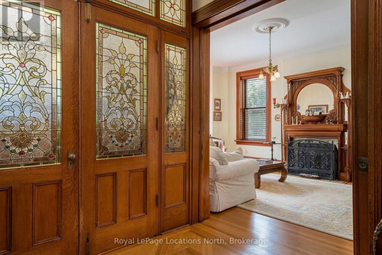 291 THIRD STREET, Collingwood, Ontario, L9Y1L6