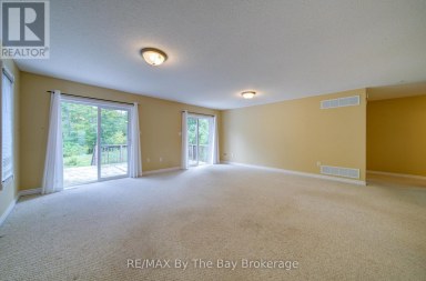 13 TONA TRAIL Wasaga Beach Ontario photo 11
