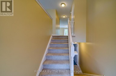 13 TONA TRAIL Wasaga Beach Ontario photo 2