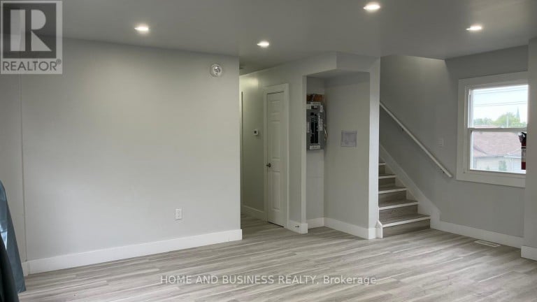 3 - 2 PATRICIA STREET, Thorold (Thorold Downtown), Ontario, L2V3V7