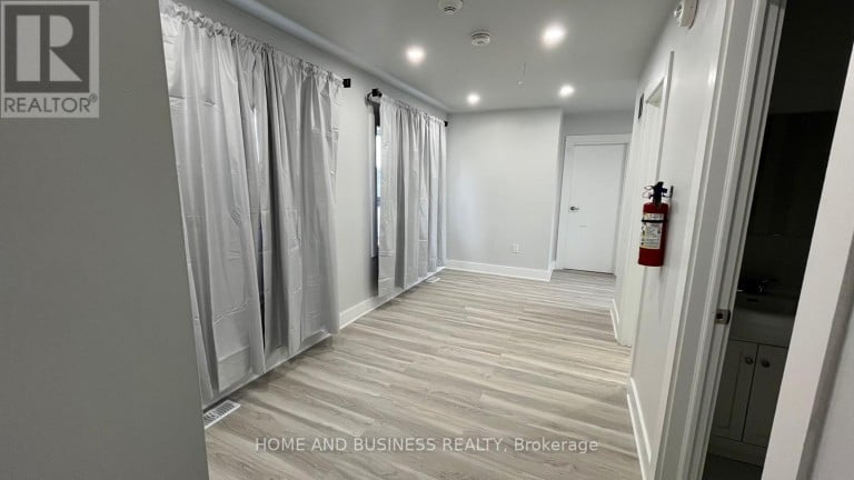 3 - 2 PATRICIA STREET, Thorold (Thorold Downtown), Ontario, L2V3V7